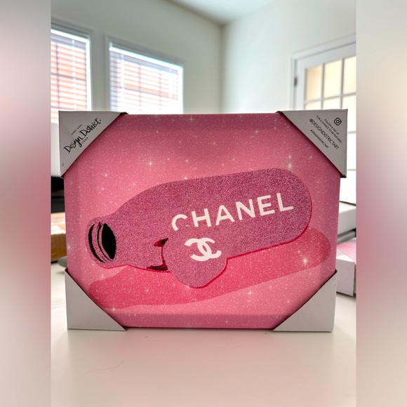 Set (2) Pink Sparkly Chanel Motivation Wall Art 💪🏼💎💕 - Picture 4 of 6